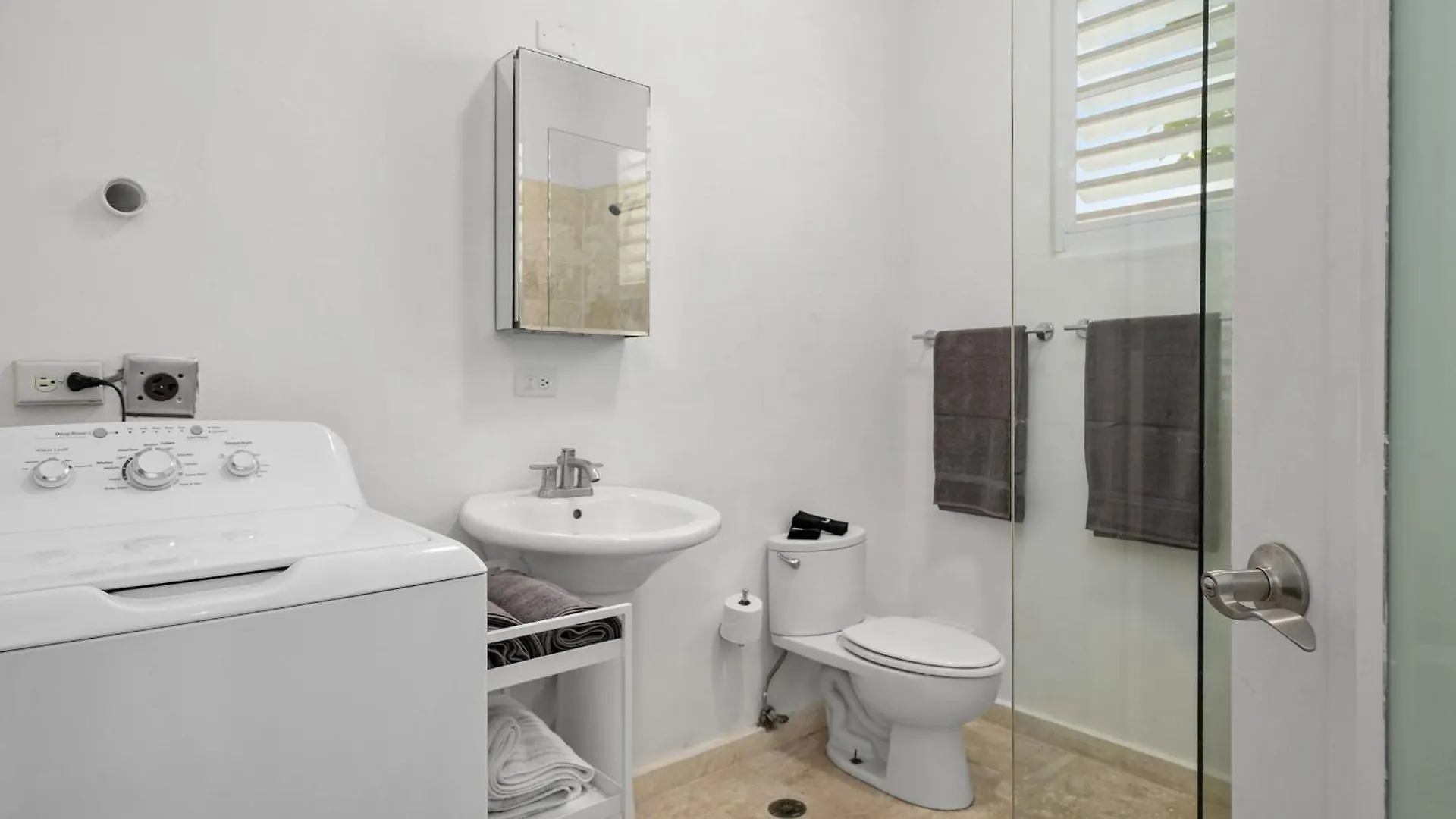 Seaside Caribbean Comfort - Between Beach And City San Juan Apartamento